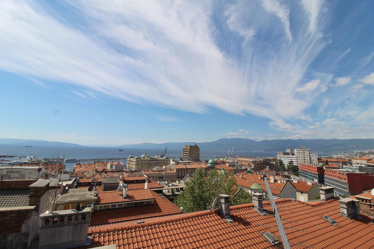 Penthouse Rijeka Centar Apartment Екстериор снимка